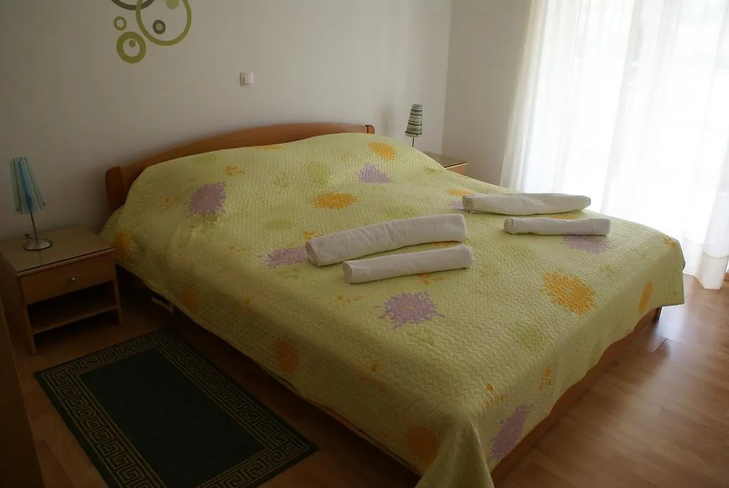 Apartments Robert Porat  0*, Porat (Krk) Croatia