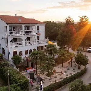 Restaurant & Nino Porat (Krk)