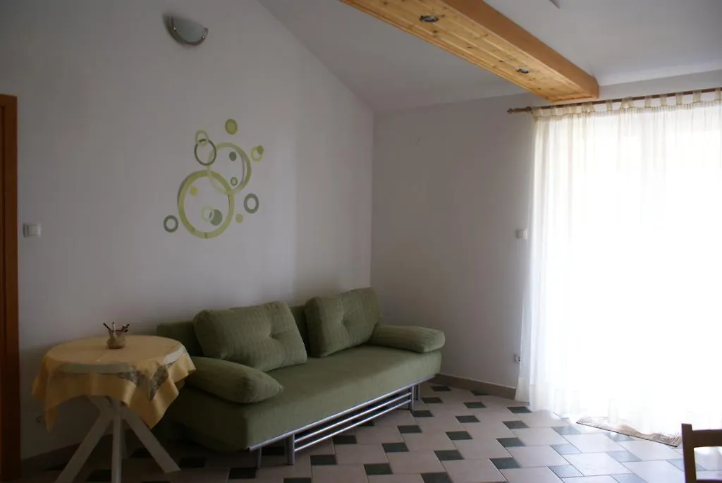 Apartments Robert Porat